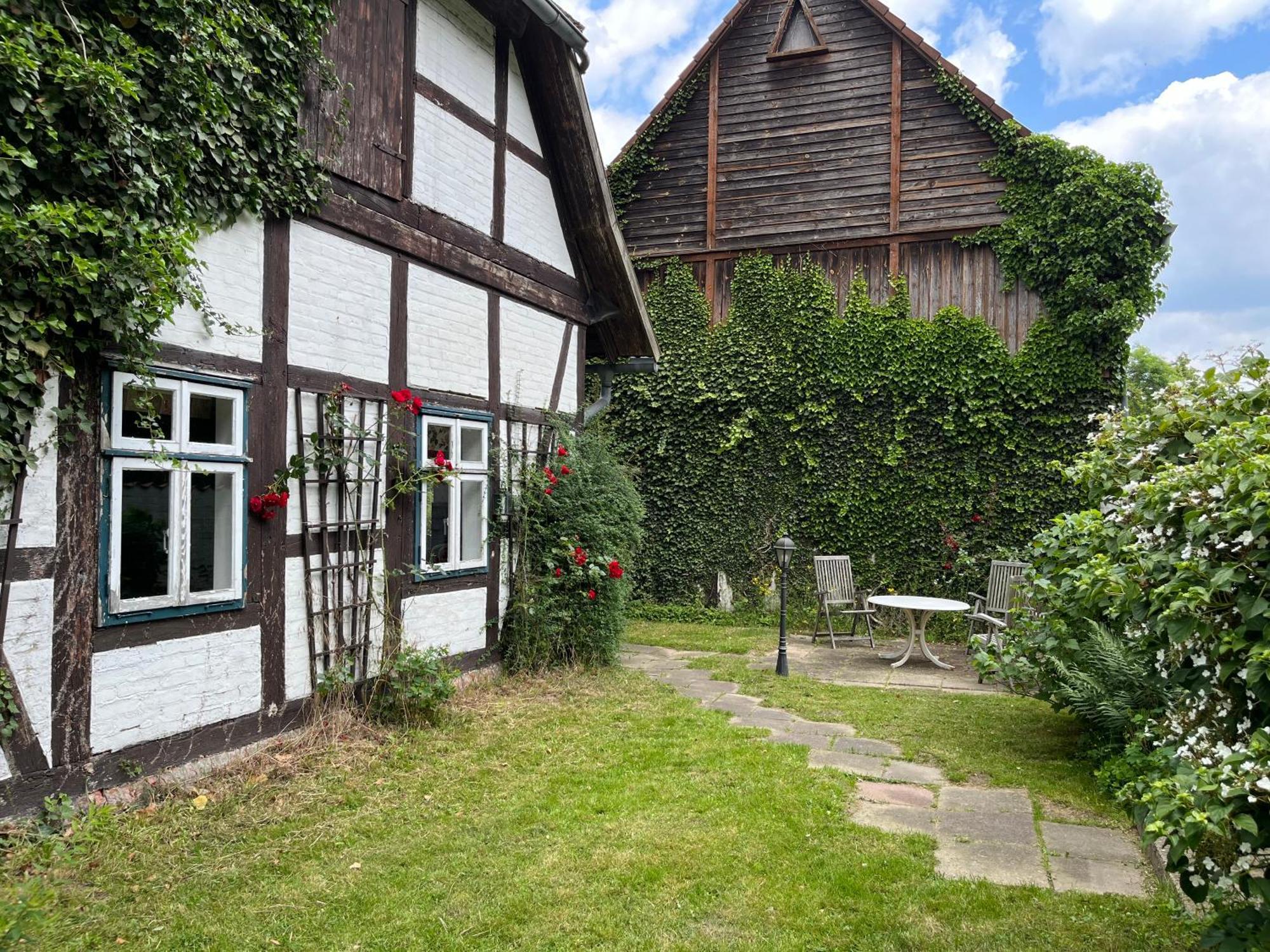 „Altes Forsthaus“ Am Schloss Uelzen Extérieur photo